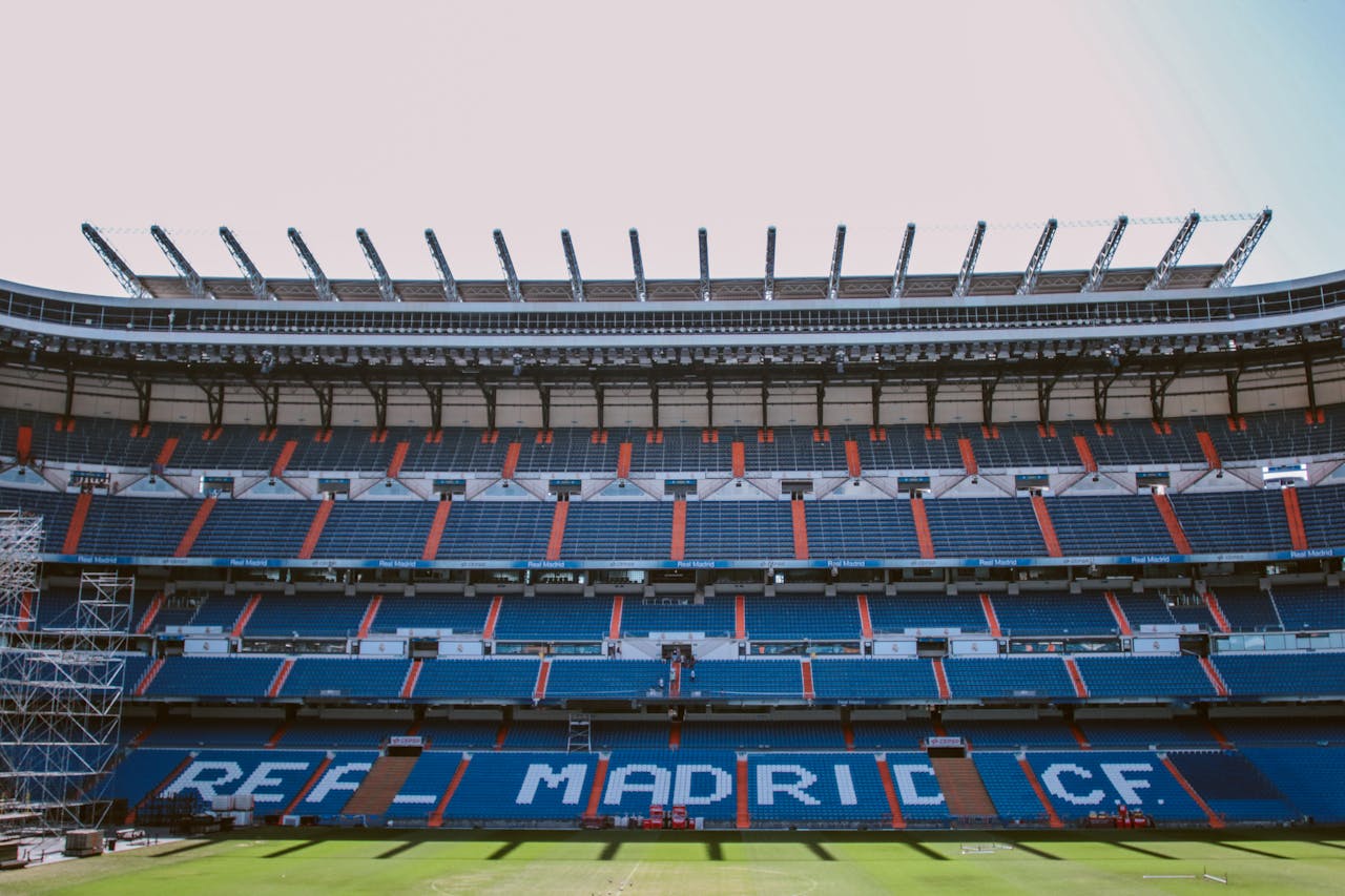 Los deportes, actividades y aventuras más divertidas que puedes practicar en Madrid.